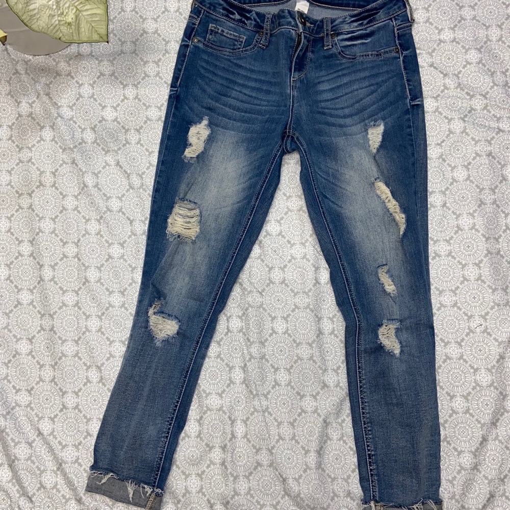 EUC Maurices Distressed Mid Rise Jeggings